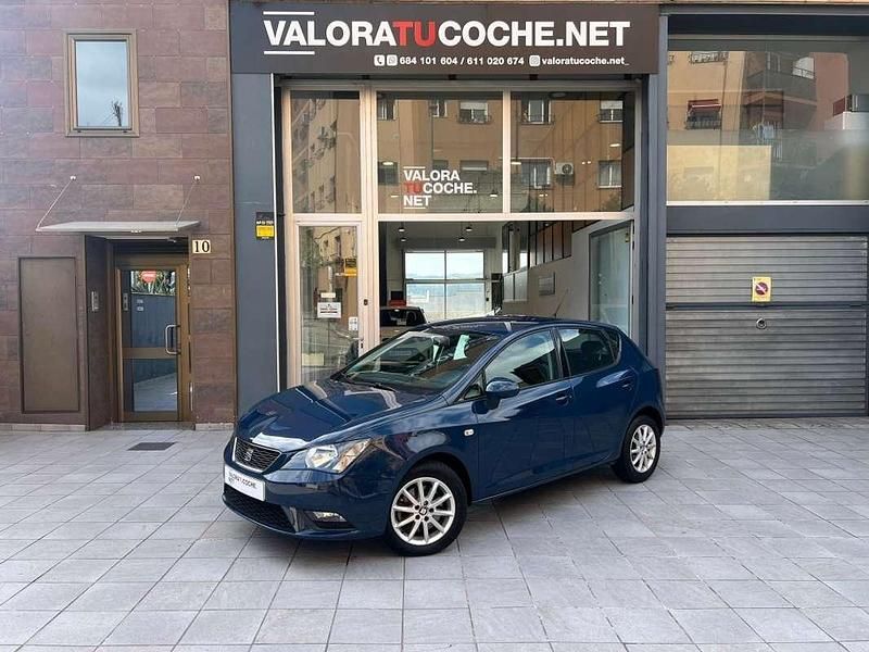 Usado Seat Ibiza Style 105 CV (77 kW) 2017 Azul Utilitario