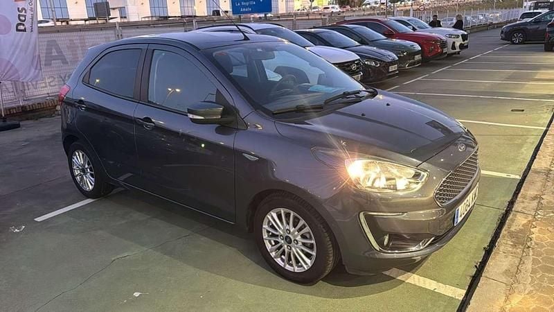 Gris Usado 2019 Ford Ka Plus Ultimate Utilitario | 10.995 € (Un poco caro) - Imagen 1/4