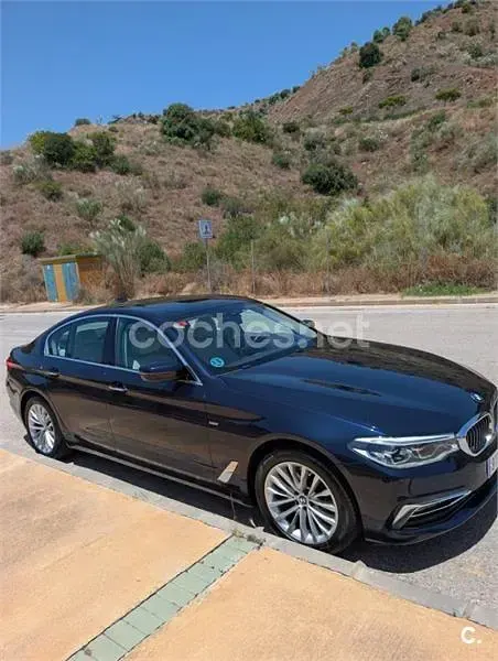 Usado BMW 520 Luxury Line 190 CV (139 kW) 2017 Azul Berlina