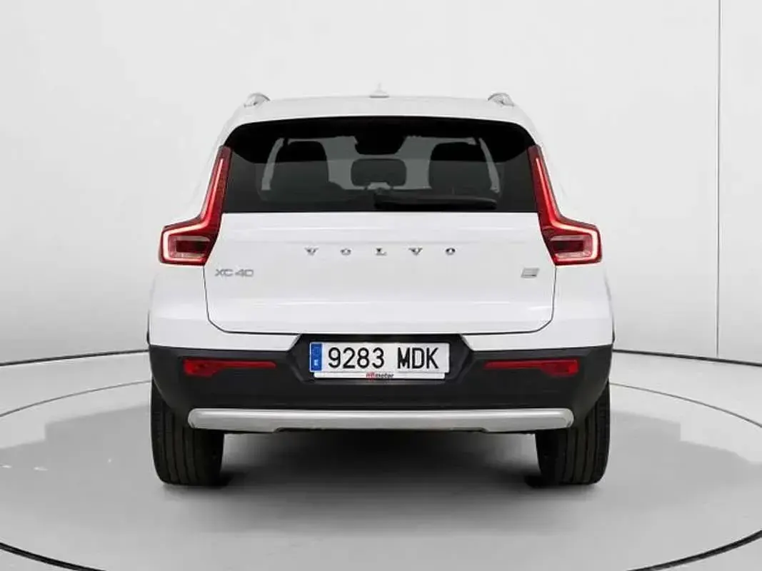 Usado Volvo XC40 Plus 262 CV (192 kW) 2023 Blanco SUV