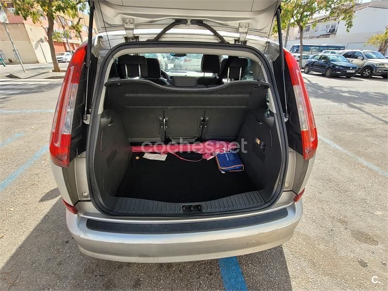 Usado Ford C-MAX Trend 109 CV (80 kW) 2008 Gris / plata Monovolumen