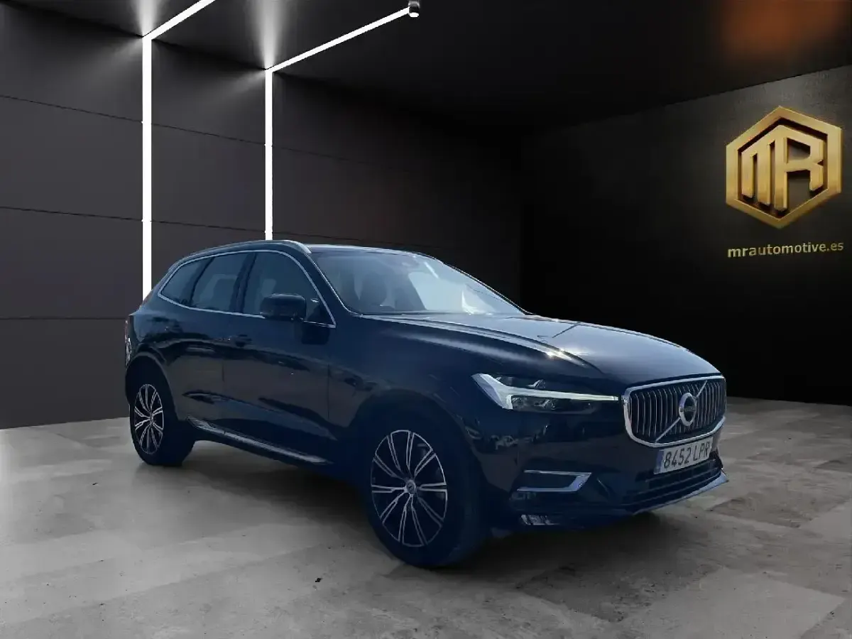 Usado Volvo XC60 Inscription 235 CV (172 kW) 2021 Negro SUV