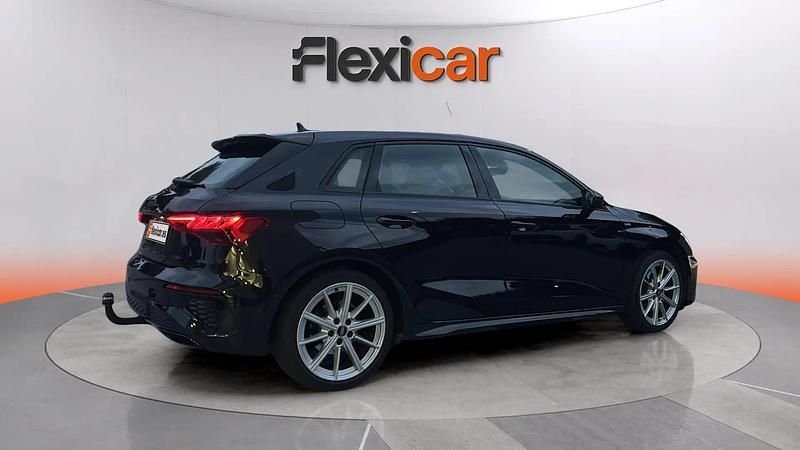 Käytetty Audi A3 Premium 116 HP (85 kW) 2021 Musta Sedan