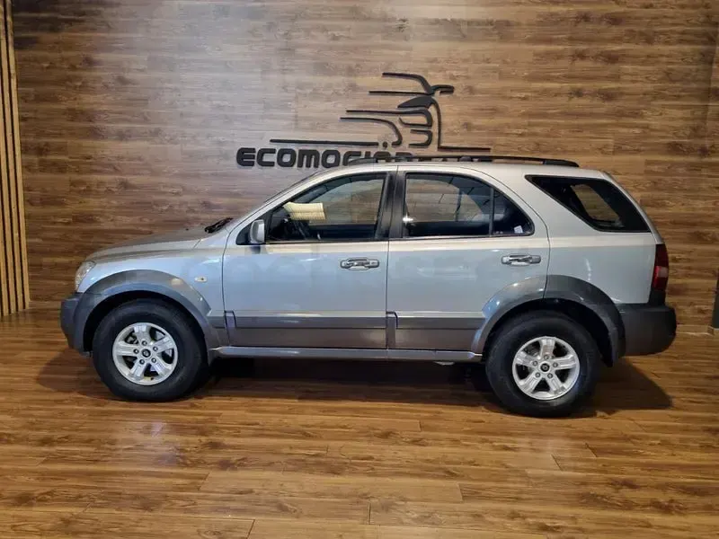 Usado Kia Sorento EX 140 CV (102 kW) 2002 Gris / plata SUV