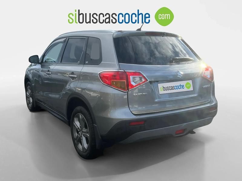 Usado Suzuki Vitara GL 120 CV (88 kW) 2015 Gris/plata