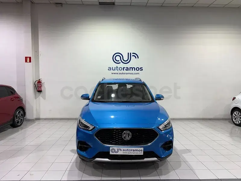 Usado MG ZS Luxury 111 CV (81 kW) 2022 Azul SUV