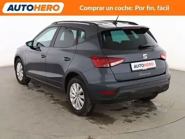 Usado Seat Arona Style 95 CV (69 kW) 2025 Gris SUV