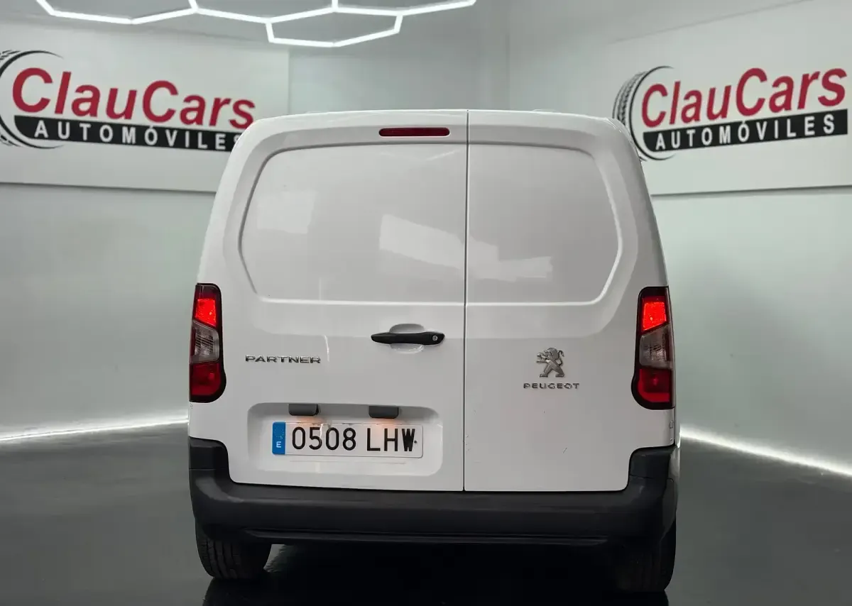 Usado Peugeot Partner S 100 CV (73 kW) 2020 Blanco Monovolumen