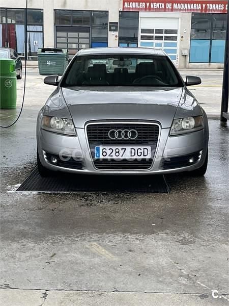 Usado Audi A6 170 CV (125 kW) 2005 Gris / plata Berlina