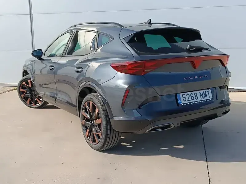 Usado Cupra Formentor 150 CV (110 kW) 2026 Gris / plata SUV