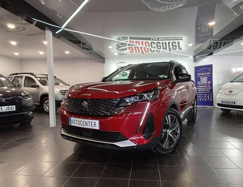 Usado Peugeot 3008 Allure 129 CV (94 kW) 2021 Rojo SUV