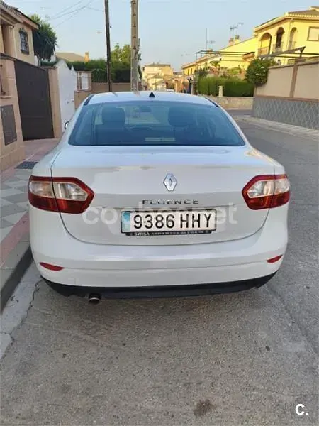 Usado Renault Fluence Dynamique 110 CV (80 kW) 2012 Blanco Berlina