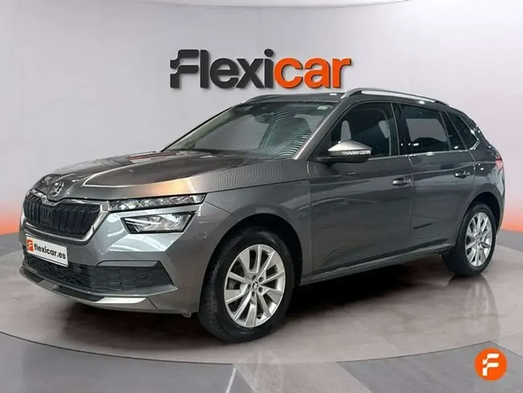 Usado Skoda Kamiq Ambition 150 CV (110 kW) 2022 Gris SUV