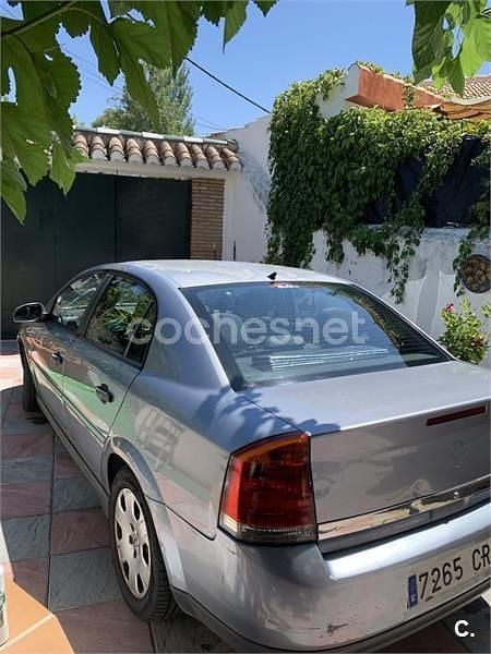 Gris / plata Usado 2003 Opel Vectra Elegance Berlina | 1970 € (Precio justo) - Imagen 1/4