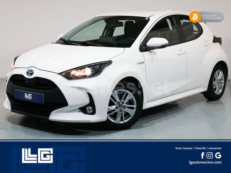 Blanco Usado 2021 Toyota Yaris Hybrid Active Berlina | 15.990 € (Buen precio) - Imagen 1/4