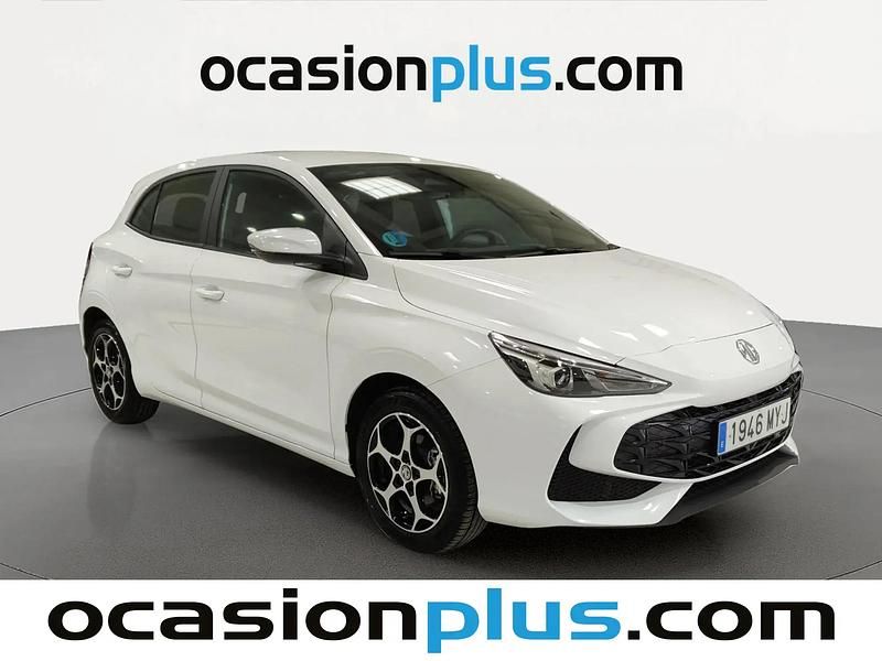 Używany MG MG3 Comfort 195 KM (143 kW) 2025 Biały Hatchback