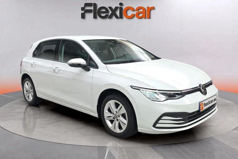 Blanco Usado 2022 VW Golf VIII Berlina | 18.090 € (Buen precio) - Imagen 1/4