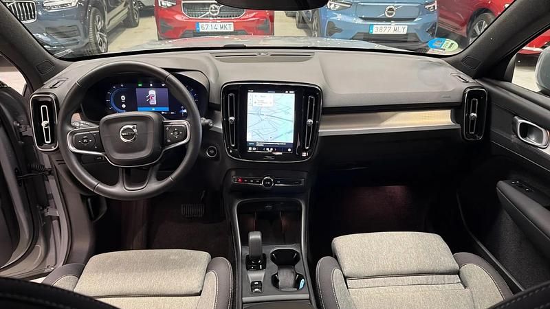 Usado Volvo XC40 Core 163 CV (119 kW) 2024 SUV