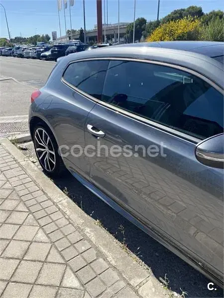 Usado VW Scirocco R-line 180 CV (132 kW) 2017 Gris / plata Coupe