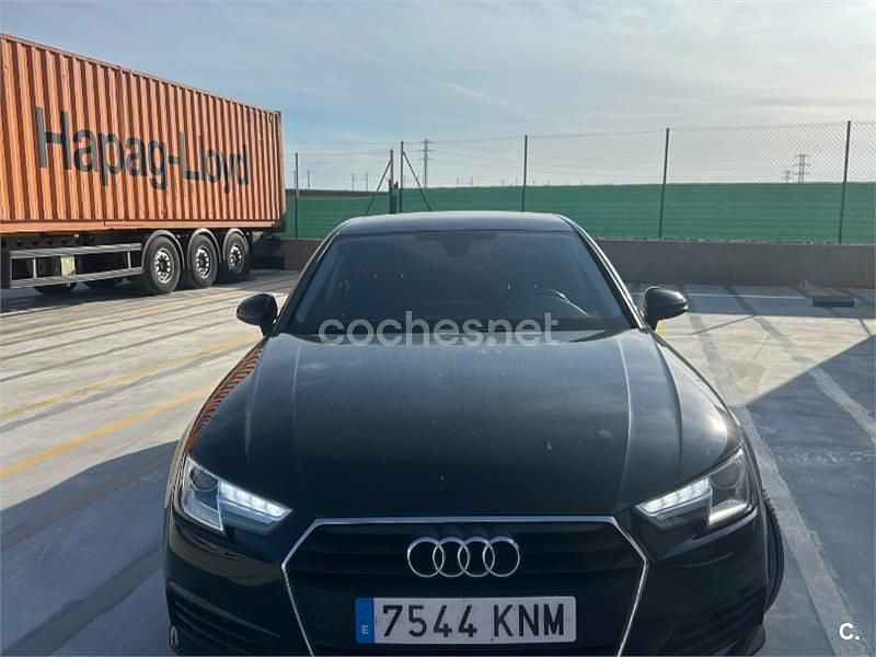 Usado Audi A4 150 CV (110 kW) 2018 Negro Berlina