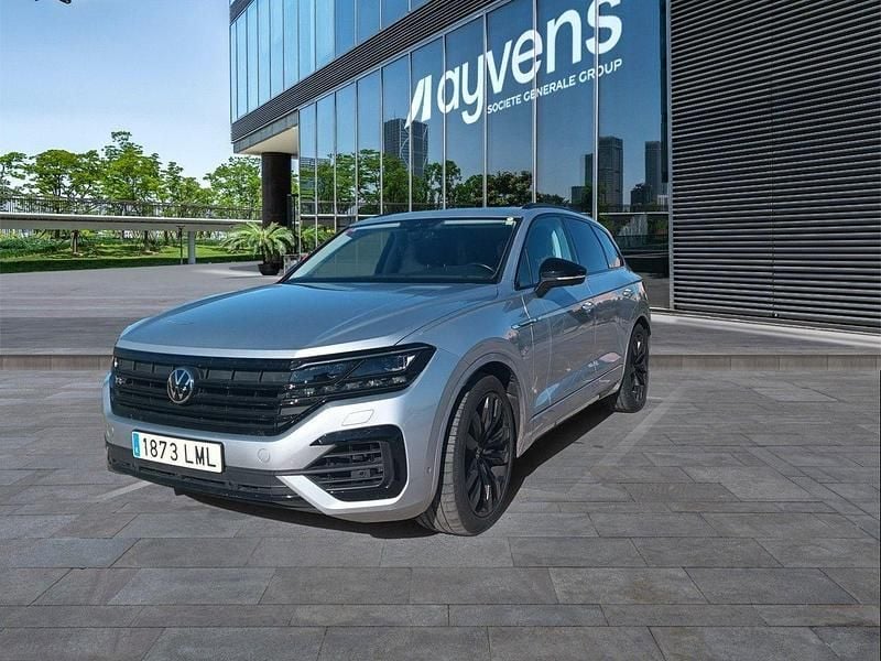 Gris plata Usado 2021 VW Touareg Elegance SUV | 50.300 € (Precio justo) - Imagen 1/4