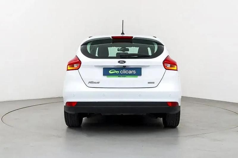 Używany Ford Focus Trend+ 125 KM (91 kW) 2018 Biały Sedan/Limuzyna