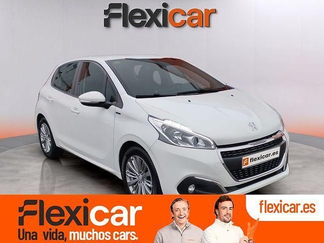 Usado Peugeot 208 Allure 82 CV (60 kW) 2018 Blanco Utilitario