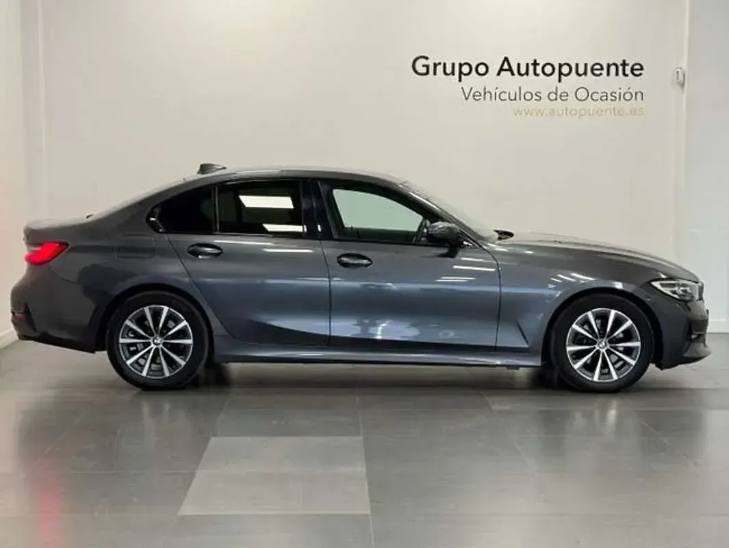 Usado BMW 320e Comfort Edition 190 CV (139 kW) 2022 Gris Berlina