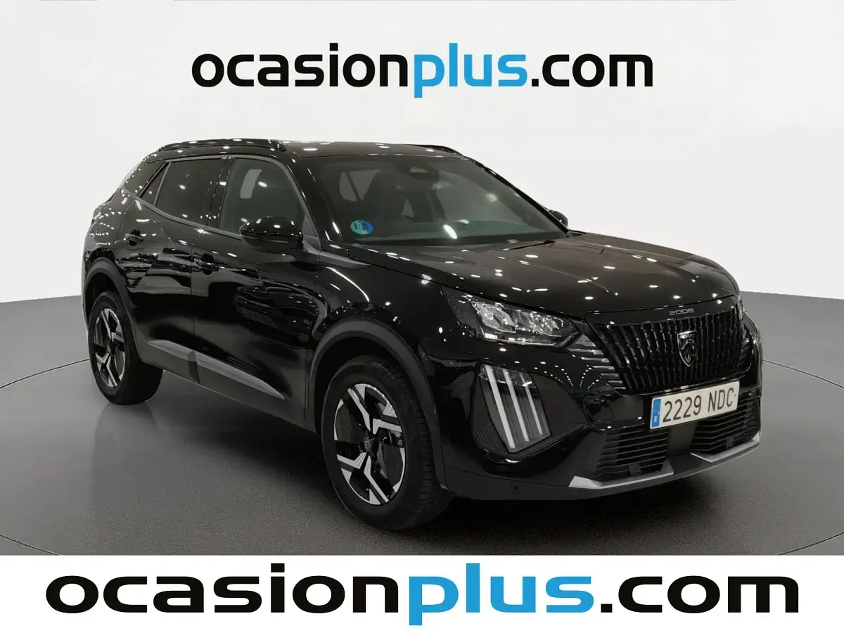 Usado Peugeot 2008 Allure 145 CV (106 kW) 2025 Negro SUV