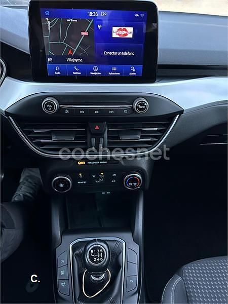 Usado Ford Focus Trend 120 CV (88 kW) 2021 Marrón Familiar