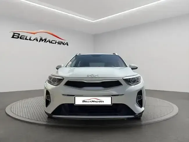 Usado Kia Stonic Plus 84 CV (61 kW) 2022 Blanco SUV