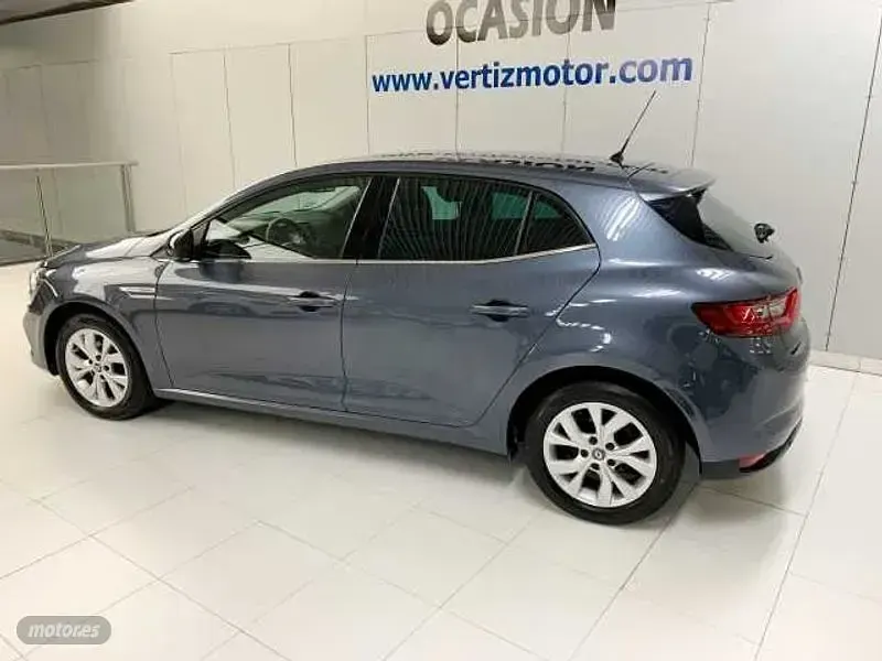 Usado Renault Mégane LIMITED 116 CV (85 kW) 2019 Gris