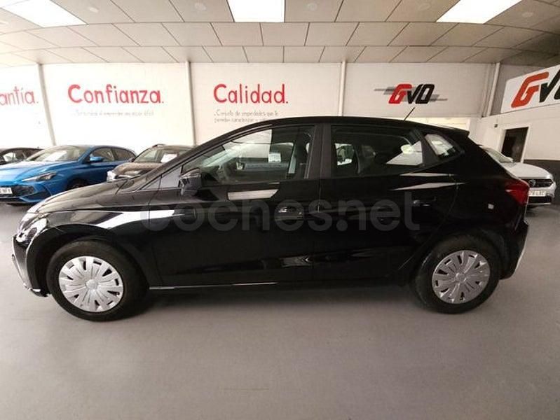 Usado Seat Ibiza Reference 95 CV (69 kW) 2024 Negro Utilitario