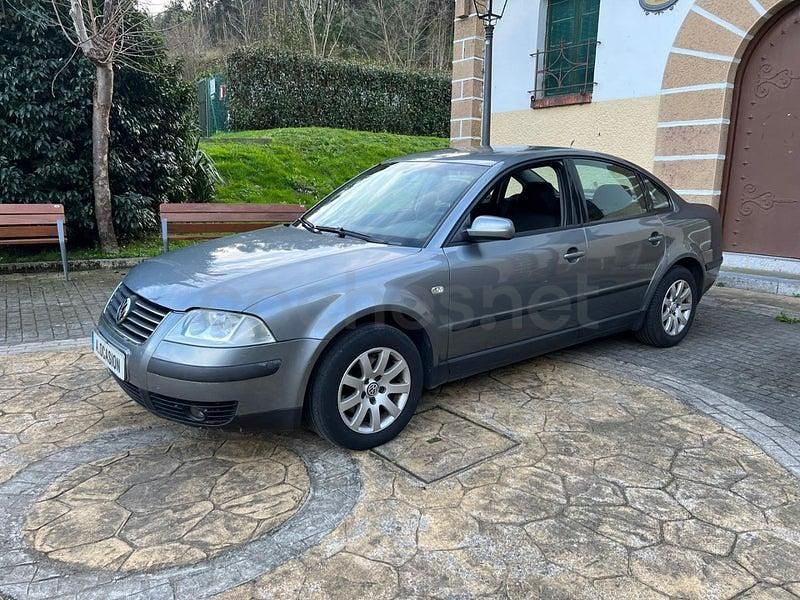 Brugt VW Passat Comfortline 100 HK (73 kW) 2002 Grå Sedan