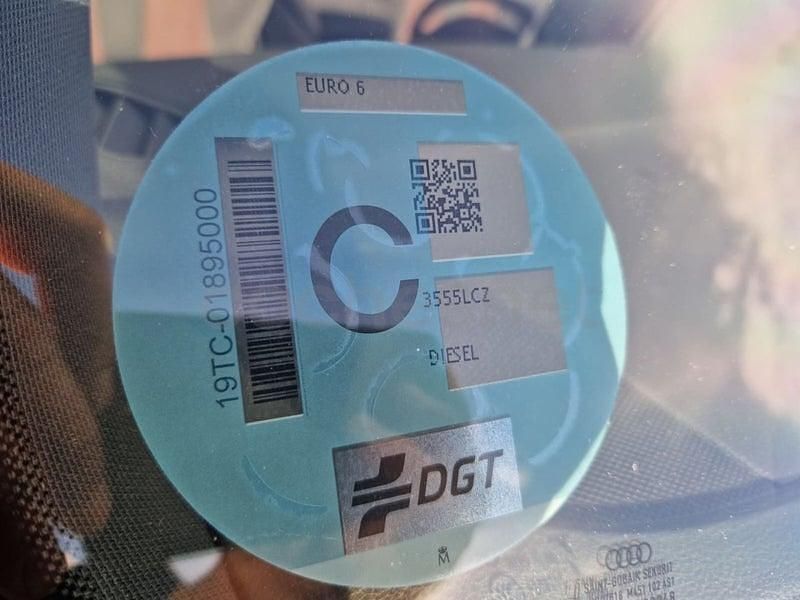 Usado Audi A4 Sport 190 CV (139 kW) 2016 Gris / plata Familiar