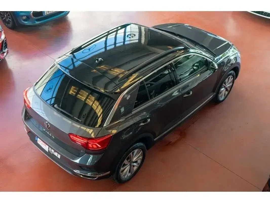 Usado VW T-Roc Advance 150 CV (110 kW) 2021 Gris SUV