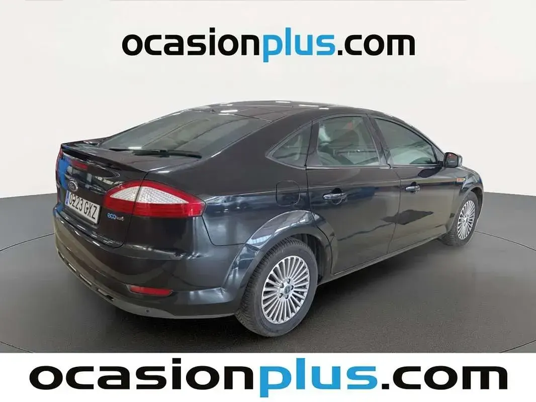 Usado Ford Mondeo 125 CV (91 kW) 2010 Negro Berlina