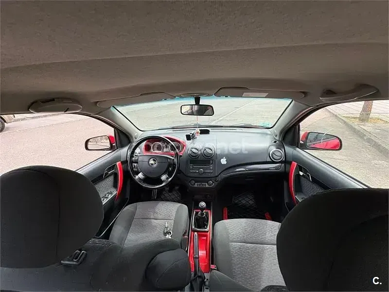 Usado Chevrolet Aveo LT 94 CV (69 kW) 2010 Rojo Berlina