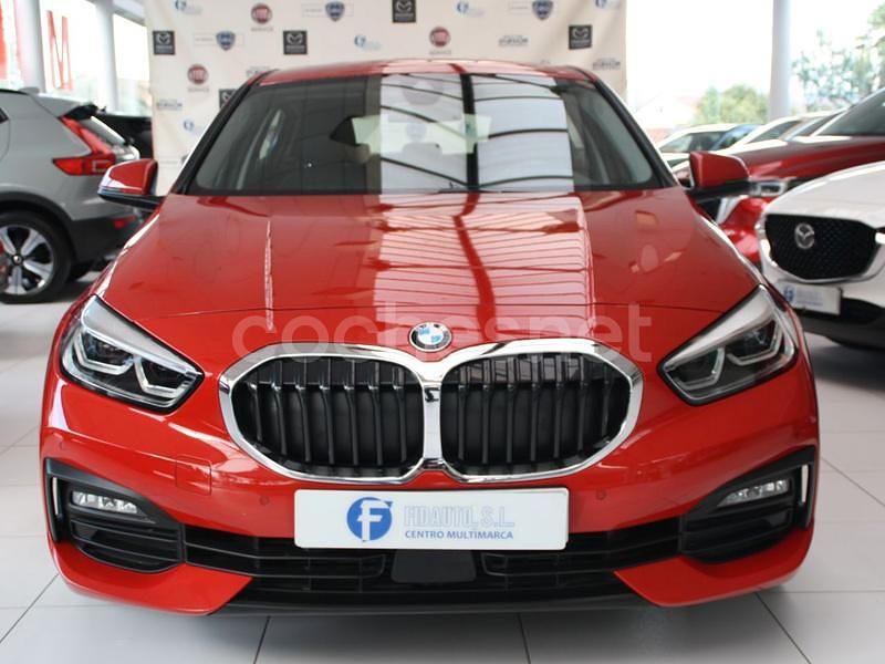 Usado BMW 118 150 CV (110 kW) 2023 Rojo Utilitario