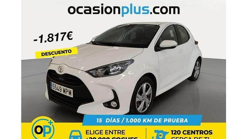 Usado Toyota Yaris Hybrid Active 116 CV (85 kW) 2024 Blanco Utilitario