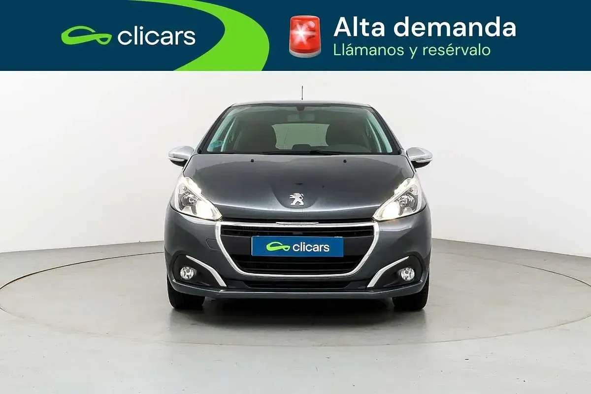 Usado Peugeot 208 Style 99 CV (72 kW) 2017 Gris Utilitario