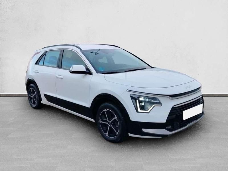 Usado Kia Niro 129 CV (94 kW) 2024 Blanco SUV