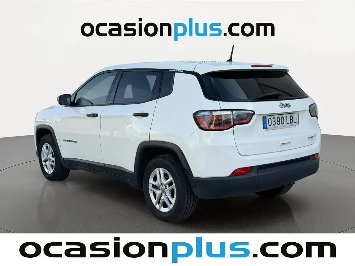 Usado Jeep Compass Sport 140 CV (102 kW) 2019 Blanco SUV
