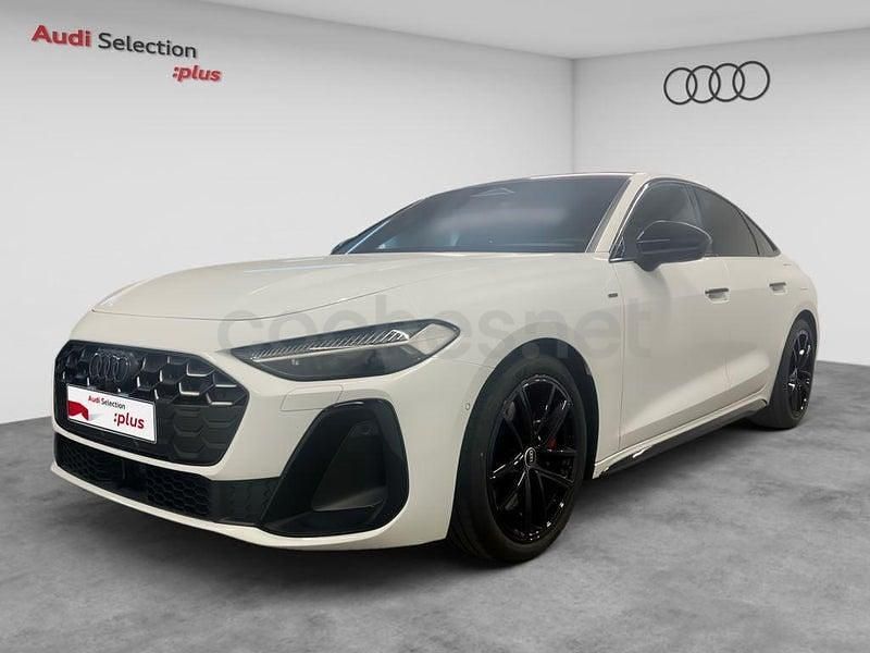 Usado Audi A5 Ambiente 299 CV (219 kW) 2025 Blanco Coupe