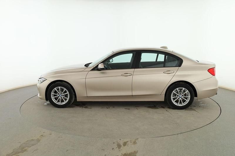 Usado BMW 316 Sport Line 135 CV (99 kW) 2015 Dorado Berlina