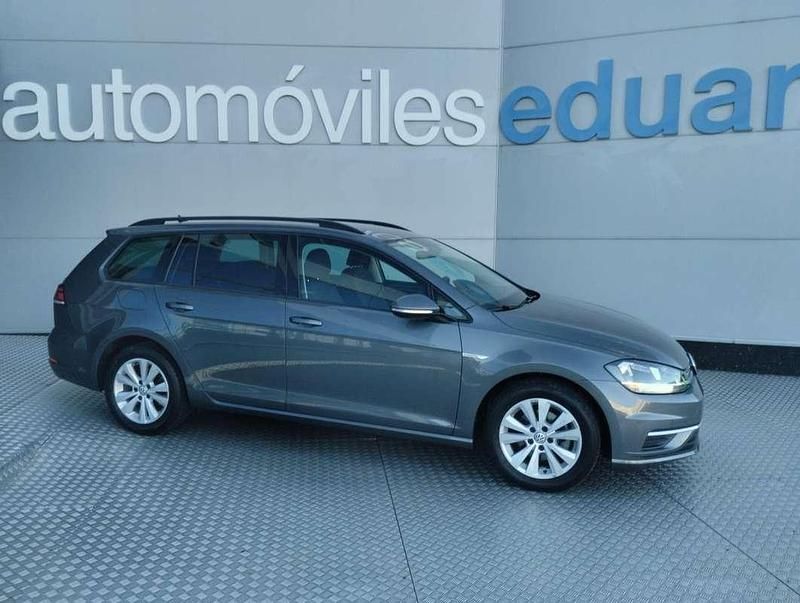 Gris Usado 2020 VW Golf VIII Life Familiar | 14.800 € (Super precio) - Imagen 1/4
