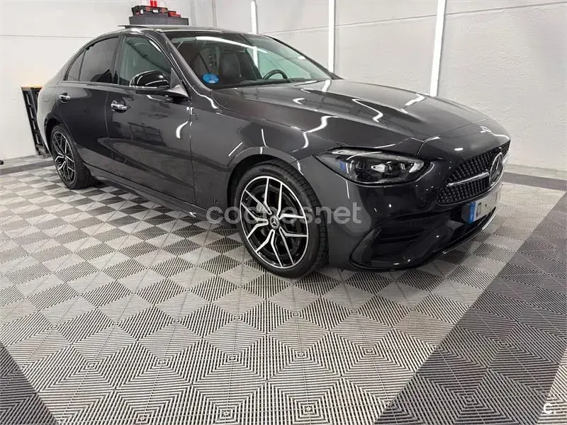 Usado Mercedes C300e 313 CV (230 kW) 2023 Negro Berlina
