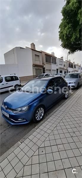 Usado VW Polo Sportline 90 CV (66 kW) 2014 Azul Berlina