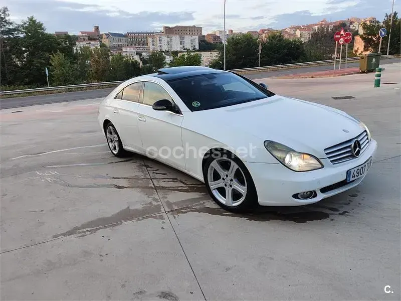 Usado Mercedes CLS350 272 CV (200 kW) 2005 Blanco Coupe