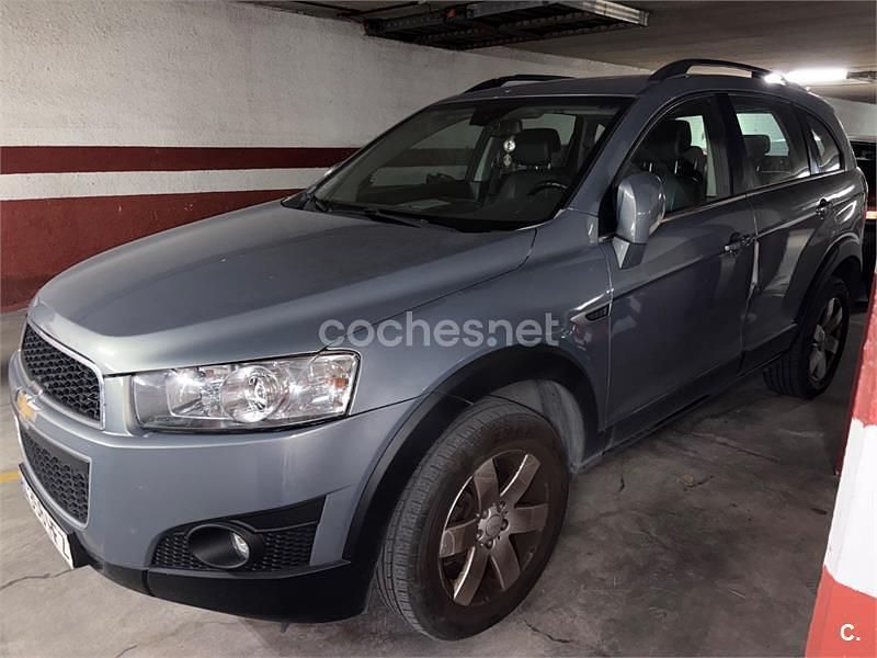 Usado Chevrolet Captiva LT 163 CV (119 kW) 2011 Gris / plata SUV